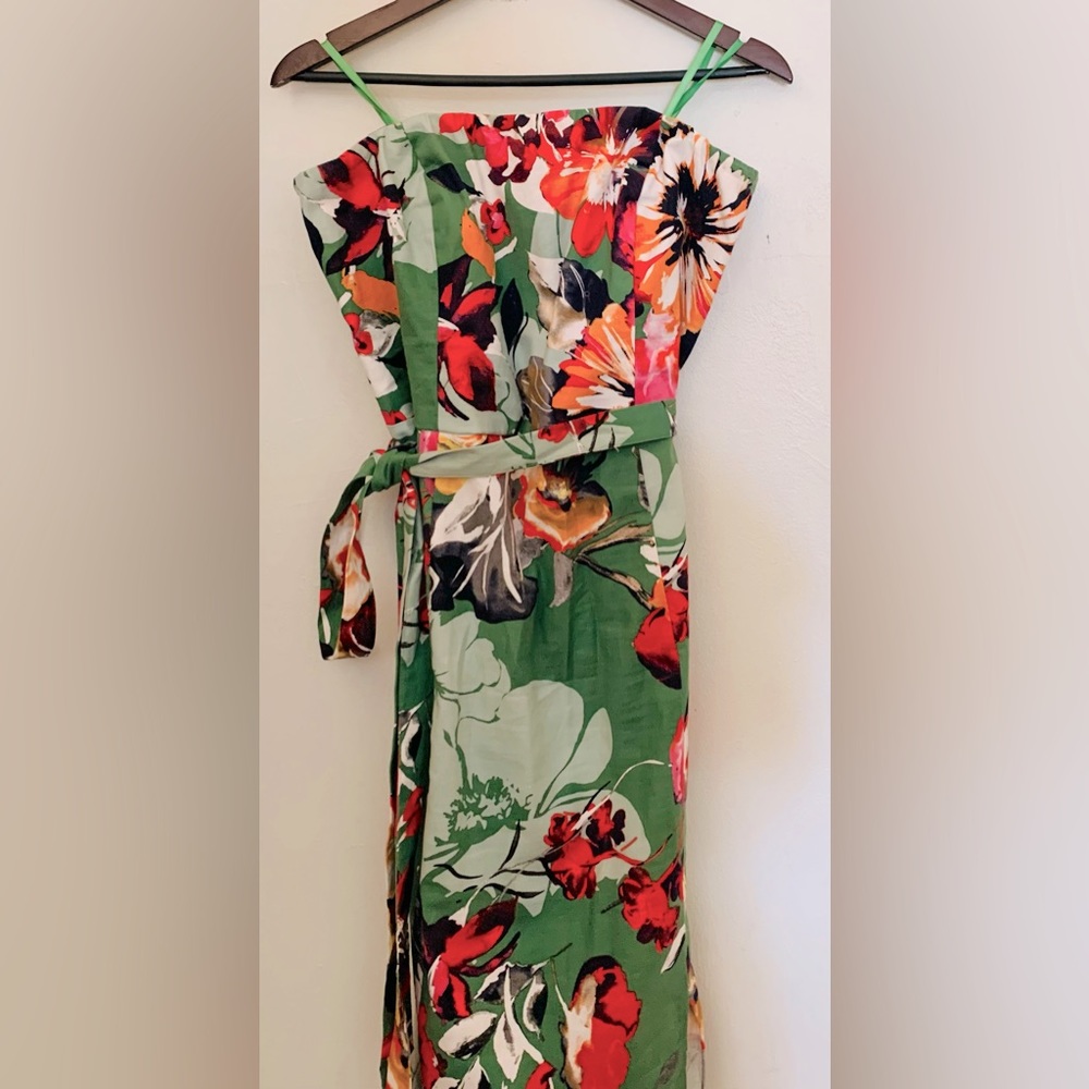 (Size 14) New York and Co. Green Floral Linen Dress